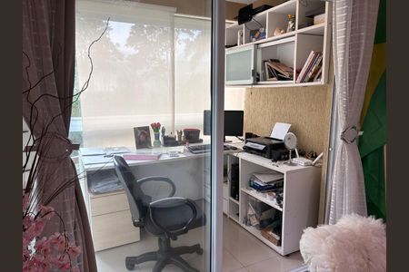 Casa de condomínio à venda com 420m², 3 quartos e 4 vagasVaranda