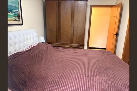 Casa de condomínio à venda com 420m², 3 quartos e 4 vagasQuarto