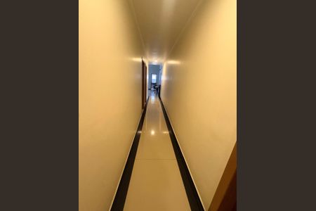 Corredor de casa de condomínio à venda com 3 quartos, 420m² em Jardim Peri, São Paulo