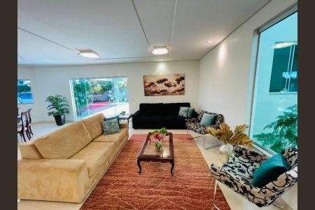 Casa de Condomínio à venda com 4 quartos, 350m² em Setor Habitacional Arniqueira, Brasília