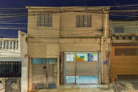 Casa à venda com 100m², 2 quartos e 3 vagasFachada