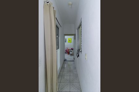 Corredor Entrada de casa à venda com 2 quartos, 100m² em Jardim Guarani, São Paulo