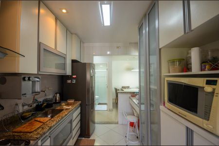 Apartamento à venda com 88m², 3 quartos e 2 vagasCozinha