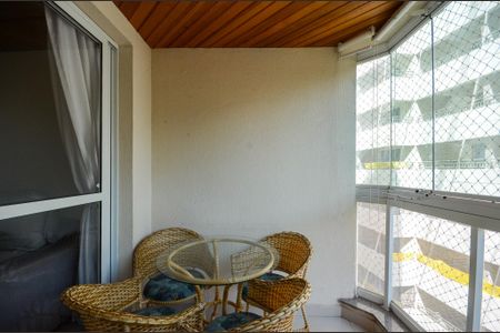 Apartamento à venda com 88m², 3 quartos e 2 vagasSala - Sacada