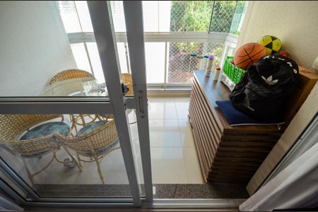 Apartamento à venda com 88m², 3 quartos e 2 vagasSala - Sacada