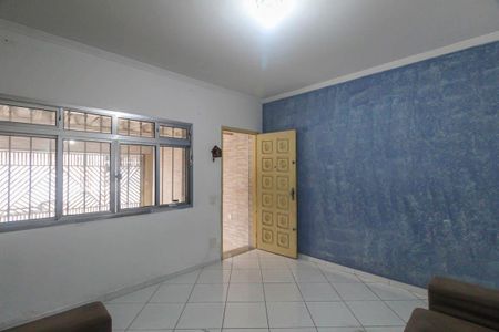Casa para alugar com 120m², 3 quartos e 2 vagasSala