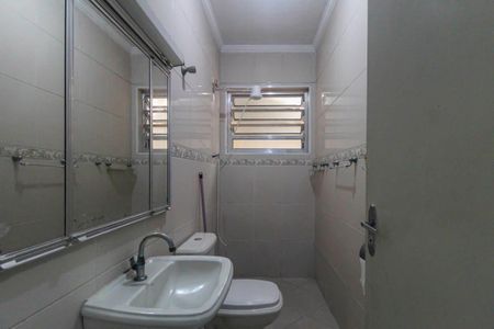 Casa para alugar com 120m², 3 quartos e 2 vagasBanheiro