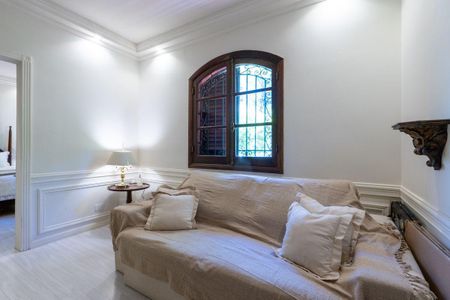 Casa à venda com 564m², 3 quartos e 8 vagas