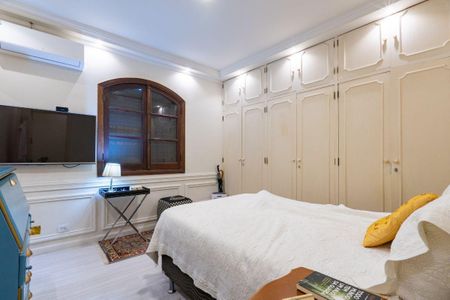 Casa à venda com 564m², 3 quartos e 8 vagas