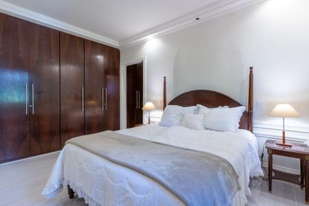 Casa à venda com 564m², 3 quartos e 8 vagas