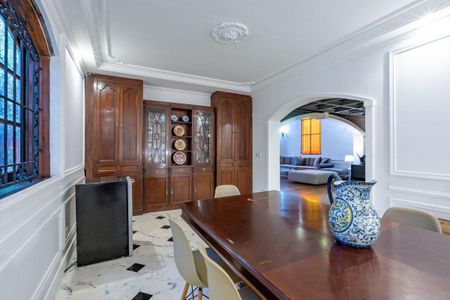 Casa à venda com 564m², 3 quartos e 8 vagas