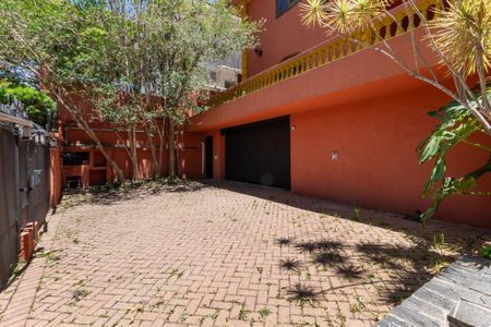 Casa à venda com 564m², 3 quartos e 8 vagas