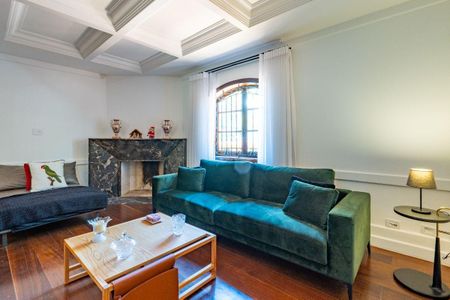 Casa à venda com 564m², 3 quartos e 8 vagas