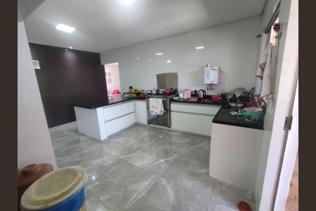 Casa de condomínio à venda com 350m², 4 quartos e 2 vagas Casa de condomínio à venda com 350m², 4 quartos e 2 vagasFoto 12