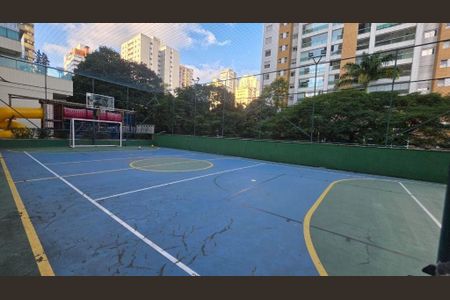 Apartamento à venda com 233m², 4 quartos e 3 vagas