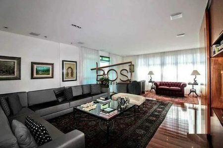 Apartamento à venda com 260m², 4 quartos e 4 vagas