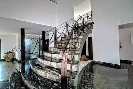 Apartamento à venda com 260m², 4 quartos e 4 vagas