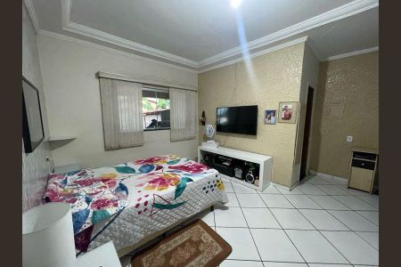 Casa de condomínio à venda com 400m², 4 quartos e 5 vagas Casa de condomínio à venda com 400m², 4 quartos e 5 vagasFoto