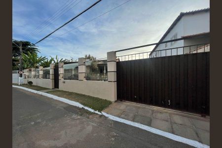 Casa de condomínio à venda com 400m², 4 quartos e 5 vagas Casa de condomínio à venda com 400m², 4 quartos e 5 vagasFoto