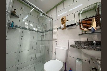 Casa de condomínio à venda com 400m², 4 quartos e 5 vagas Casa de condomínio à venda com 400m², 4 quartos e 5 vagasFoto