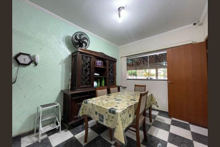 Casa de condomínio à venda com 400m², 4 quartos e 5 vagas Casa de condomínio à venda com 400m², 4 quartos e 5 vagasFoto