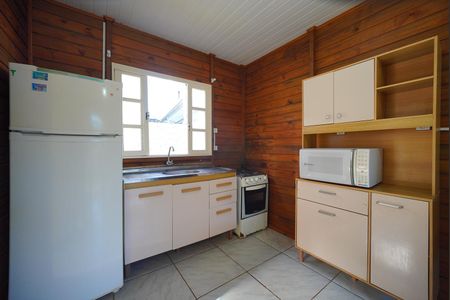 Casa para alugar com 70m², 2 quartos e 2 vagasCozinha