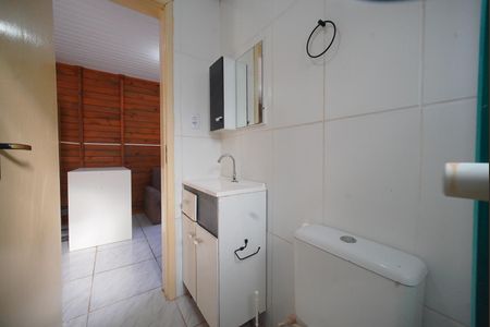Casa para alugar com 70m², 2 quartos e 2 vagasBanheiro Social