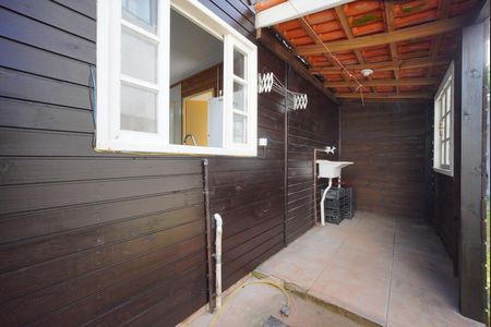Casa para alugar com 70m², 2 quartos e 2 vagasÁrea de Serviço