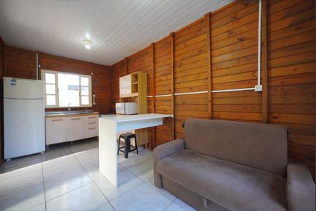 Casa para alugar com 70m², 2 quartos e 2 vagasSala/Cozinha