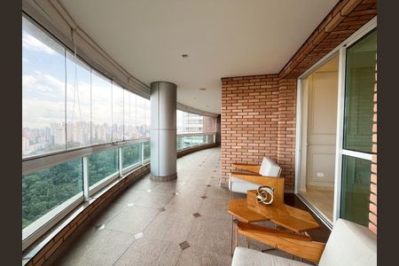 Apartamento à venda com 368m², 4 quartos e 6 vagas Apartamento à venda com 368m², 4 quartos e 6 vagasFoto 07