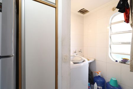 Apartamento à venda com 64m², 2 quartos e 1 vagaCozinha e Área de serviço 