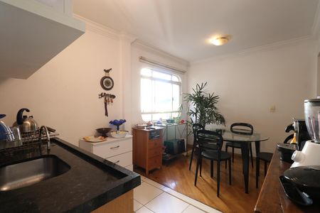 Apartamento à venda com 64m², 2 quartos e 1 vagaSala