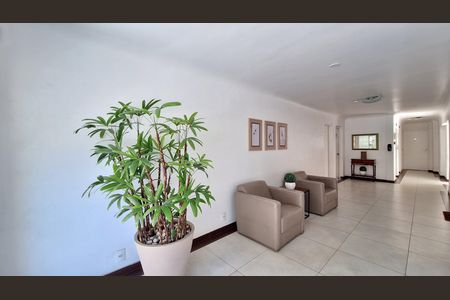 Apartamento à venda com 64m², 2 quartos e 1 vaga Apartamento à venda com 64m², 2 quartos e 1 vagaHall de entrada