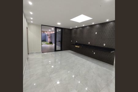Casa de condomínio à venda com 230m², 3 quartos e 2 vagas Casa de condomínio à venda com 230m², 3 quartos e 2 vagasFoto 01