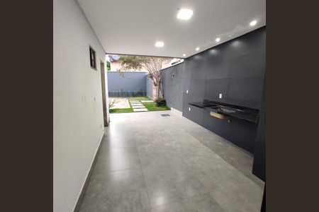 Casa de condomínio à venda com 230m², 3 quartos e 2 vagas Casa de condomínio à venda com 230m², 3 quartos e 2 vagasFoto 01