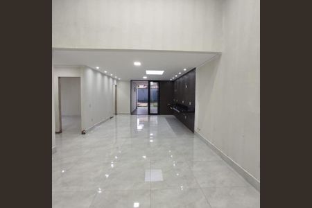 Casa de condomínio à venda com 230m², 3 quartos e 2 vagas Casa de condomínio à venda com 230m², 3 quartos e 2 vagasFoto 01