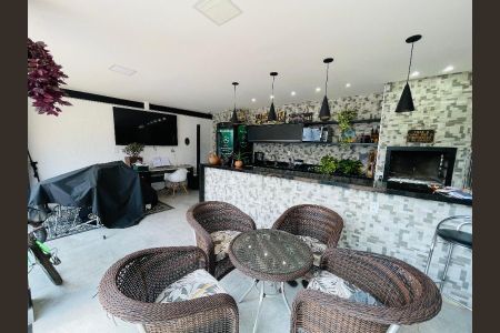 Casa de condomínio à venda com 280m², 3 quartos e 4 vagas Casa de condomínio à venda com 280m², 3 quartos e 4 vagasFoto 25
