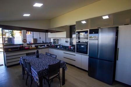 Casa de Condomínio para alugar com 3 quartos, 850m² em Setor Habitacional Vicente Pires, Brasília