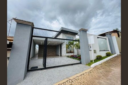 Casa de condomínio à venda com 260m², 3 quartos e 4 vagas Casa de condomínio à venda com 260m², 3 quartos e 4 vagasFoto 02