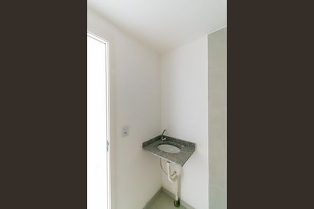 Banheiro de kitnet/studio à venda com 1 quarto, 25m² em Quinta da Paineira, São Paulo