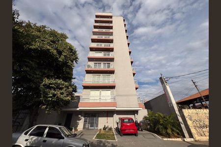 Studio à venda com 25m², 1 quarto e sem vaga Studio à venda com 25m², 1 quarto e sem vagaFachada