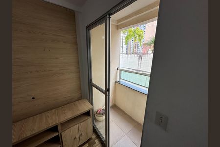 Sala de apartamento para alugar com 3 quartos, 75m² em Conjunto Residencial Trinta E Um de Marco, São José dos Campos