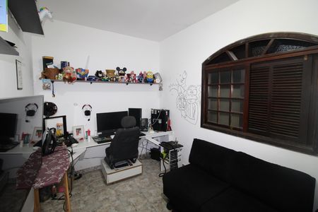 Casa para alugar com 160m², 3 quartos e 1 vagaQuarto 1