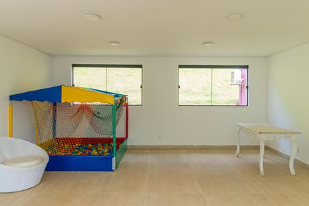 Apartamento para alugar com 38m², 2 quartos e 1 vaga Apartamento para alugar com 38m², 2 quartos e 1 vagaÁrea comum - Salão de festas