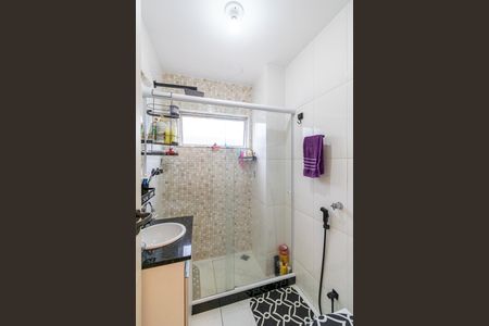 Apartamento à venda com 63m², 2 quartos e 1 vaga Apartamento à venda com 63m², 2 quartos e 1 vagaBanheiro