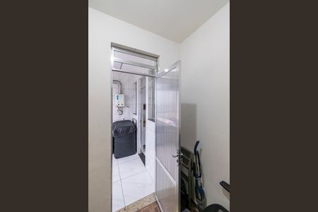 Apartamento à venda com 63m², 2 quartos e 1 vaga Apartamento à venda com 63m², 2 quartos e 1 vagaQuarto de Serviço