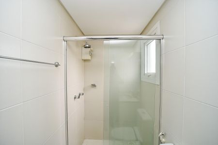 Apartamento à venda com 65m², 2 quartos e 2 vagas Apartamento à venda com 65m², 2 quartos e 2 vagasBanheiro da Suíte 1