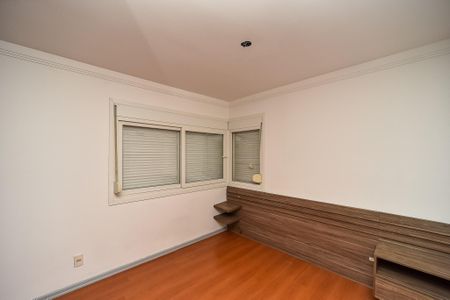 Suíte 1 de apartamento à venda com 2 quartos, 65m² em Bela Vista, Porto Alegre