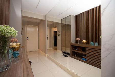 Apartamento para alugar com 145m², 3 quartos e 2 vagas Apartamento para alugar com 145m², 3 quartos e 2 vagasHall