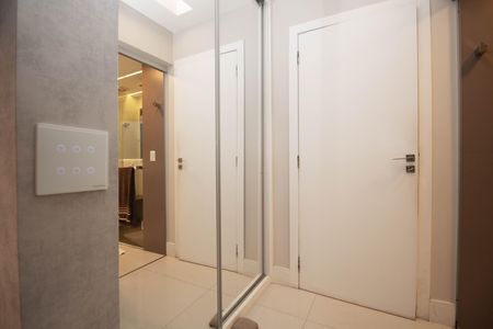 Apartamento para alugar com 145m², 3 quartos e 2 vagas Apartamento para alugar com 145m², 3 quartos e 2 vagasSuíte